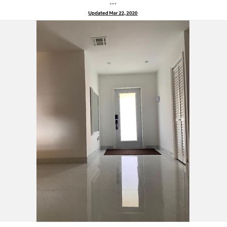Room & Private Bathroom Бока-Ратон Екстер'єр фото