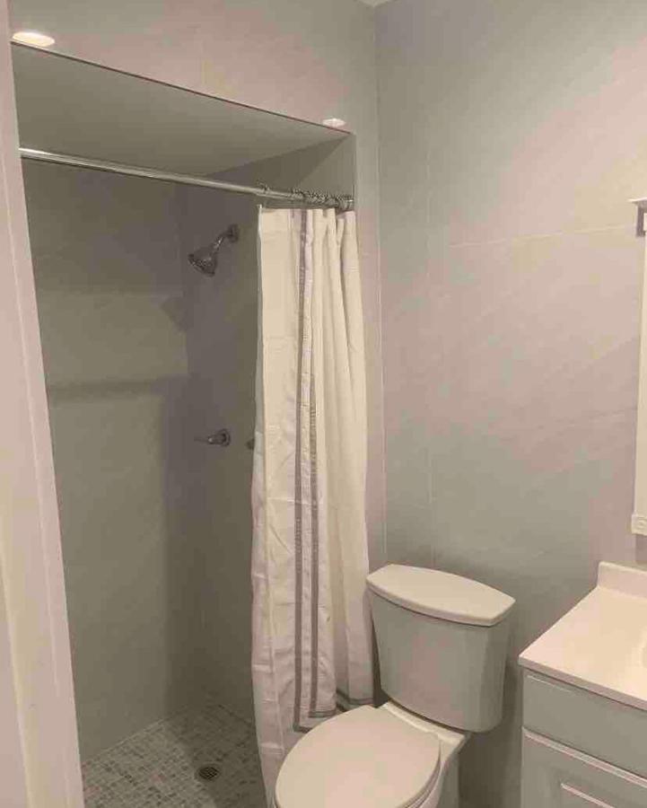 Room & Private Bathroom Бока-Ратон Екстер'єр фото