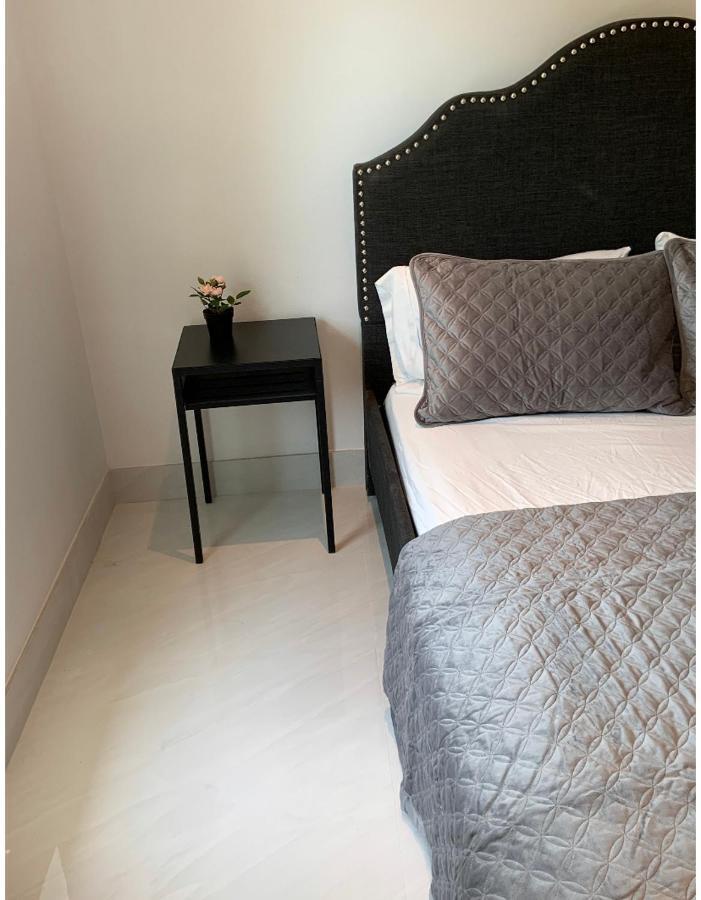 Room & Private Bathroom Бока-Ратон Екстер'єр фото